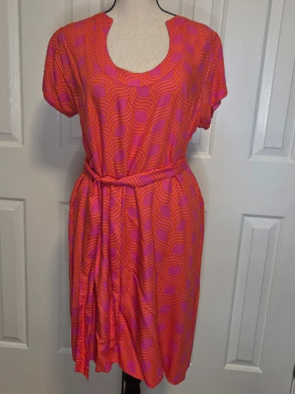 Escapada Pink Orange Swirl Print Dress Size L Belted